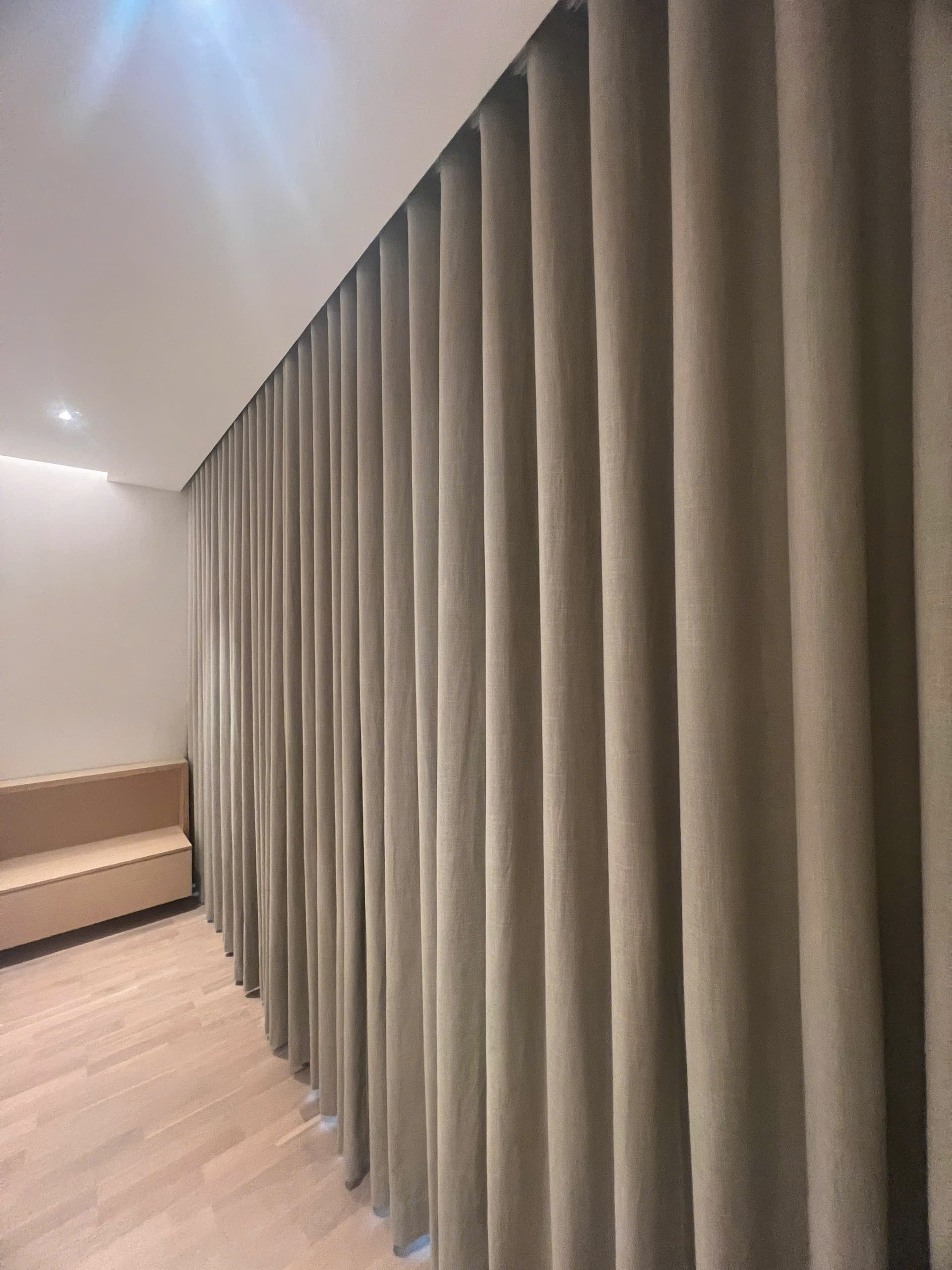 REM CUA 2 LOP BINH THANH18