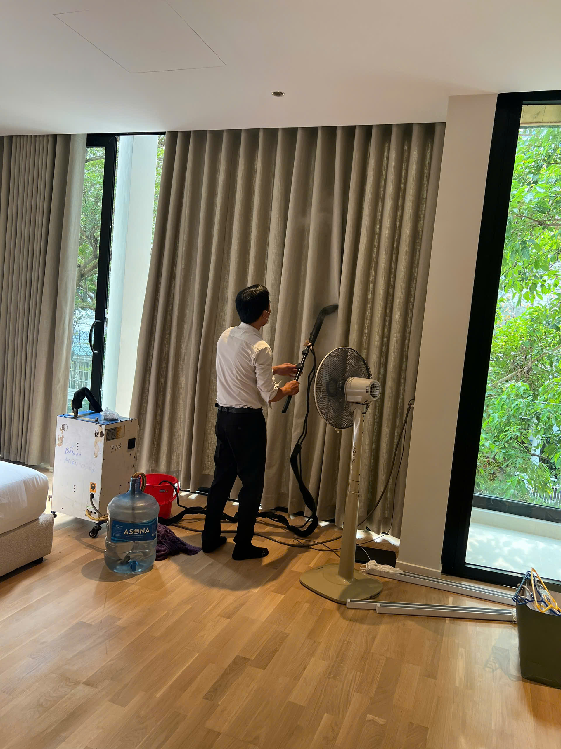 REM CUA 2 LOP BINH THANH21