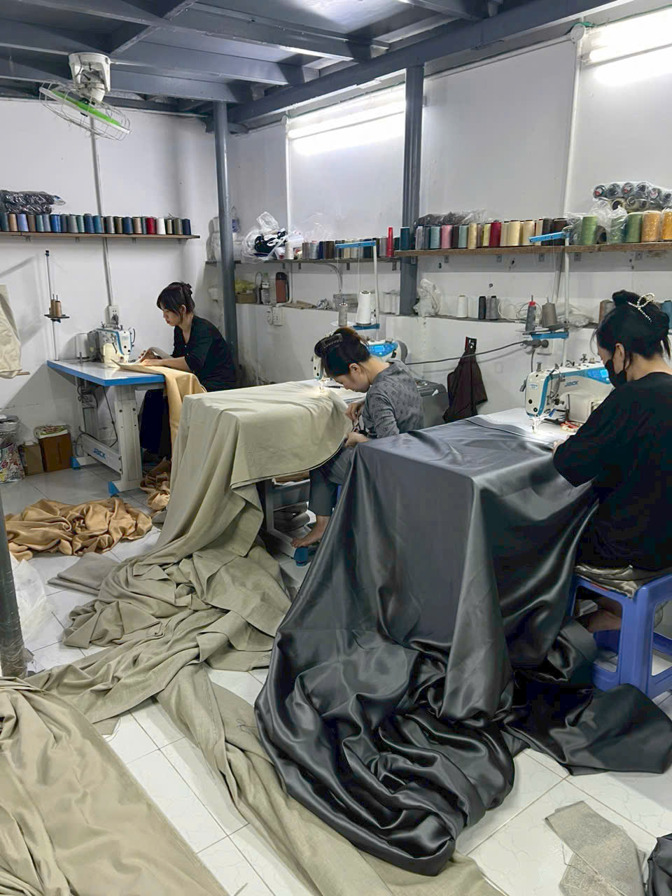 REM CUA 2 LOP BINH THANH9